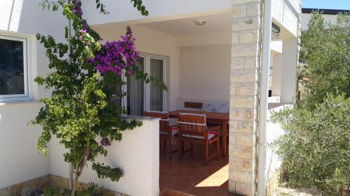  Apartments Nataša in Vir