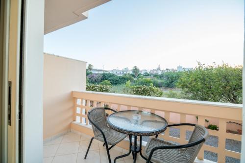 Hiona Holiday Hotel - image 12