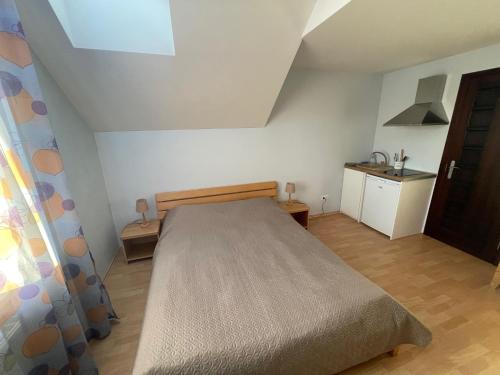 Double Room image 2