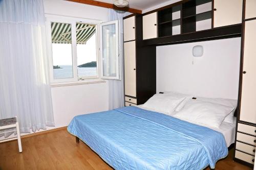 Apartments by the sea Prizba, Korcula - 9255
