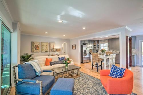 Rogers Lakehouse with Deck, Near Beaver Lake! in Rogers, USA