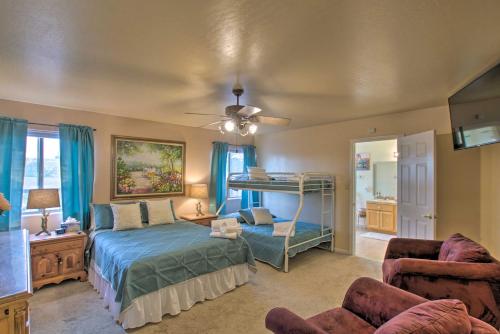 Phoenix Kick Back Corral with Outdoor Oasis! in Tramonto