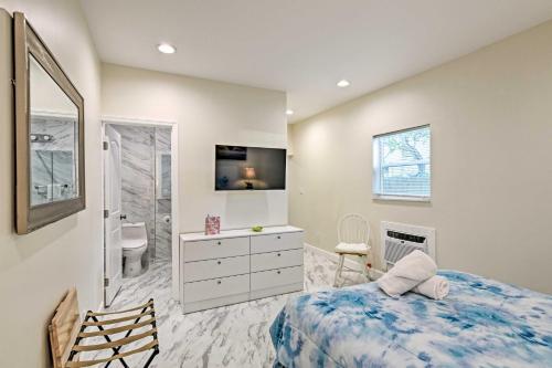 Modern Studio with Fire Pit - 1 Block to Beach! in Deerfield Beach, USA