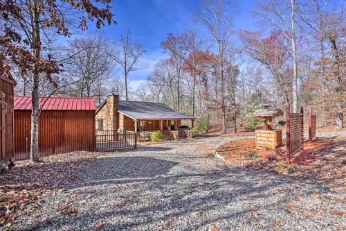 Serenity Cabin with Furnished Deck