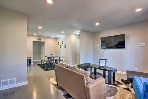 Centrally Located Atlanta Home with Yard! in Pittsburgh