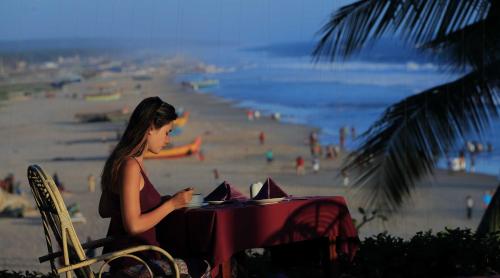 Manaltheeram Ayurveda Beach Village