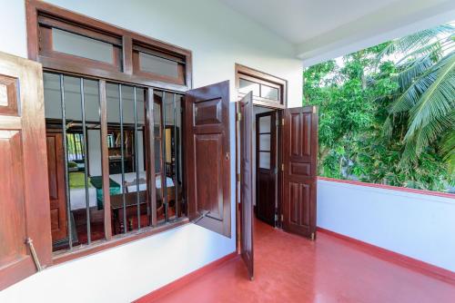 Villa Guru Hikkaduwa