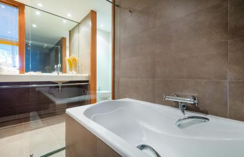 Double Room with Terrace image 10
