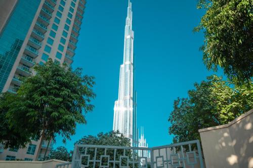 BellaVista - Villa Luxe Resort - 1BR - Burj Residences - Direct Access Dubai Fountain and Mall