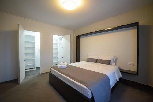 22 Residence - image 5