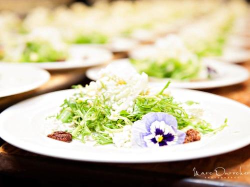 อาหารและเครื่องดื่ม, The Senator Hotel & Conference Center Timmins in ทิมมินส์ (ออนตาริโอ)