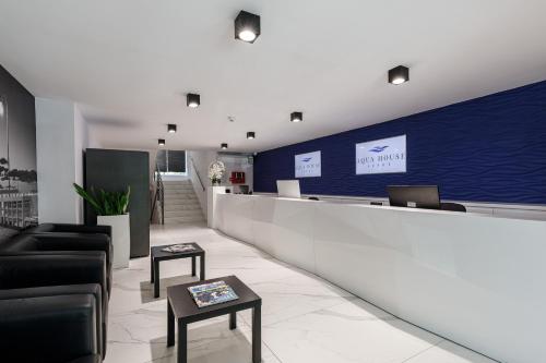 AQUA HOUSE - image 2