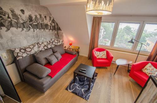 One-Bedroom Apartment with Garden Access