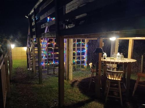 Norwell view farm glamping with hot tubs in Norton St Philip