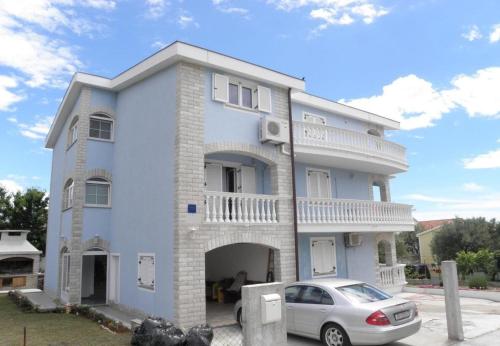 Apartments Vese - 100 m from beach