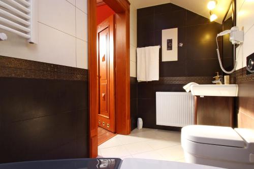 Pałac Saturna thumbnail