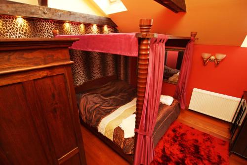 Pałac Saturna thumbnail