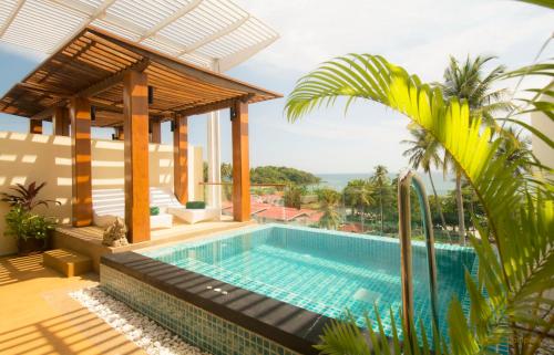 Pelican Luxury Apartments photo 3
