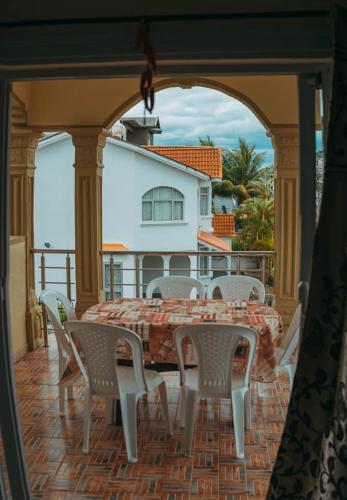RS VILLAS - Three bedrooms share apartment with private room and free WIFI and 100mts to the beach a photo