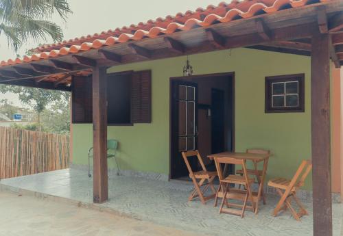 Em Tiradentes, Minas Gerais, casa exclusiva em terreno arborizado