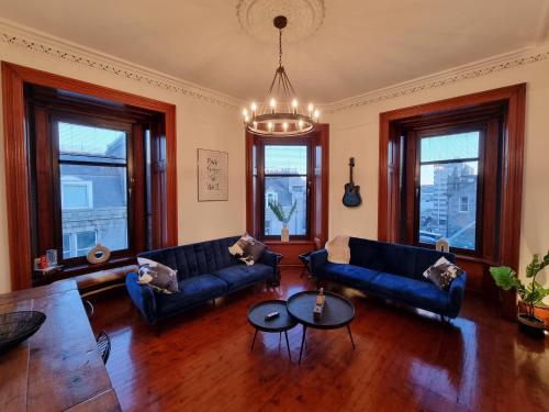 Luxury 2 bedroom city centre apartment with panoramic views and high ceilings, Aberdeen