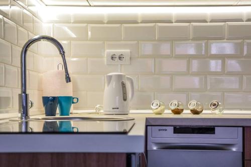 Ema apartment / quiet, lovely and cozy in Telep