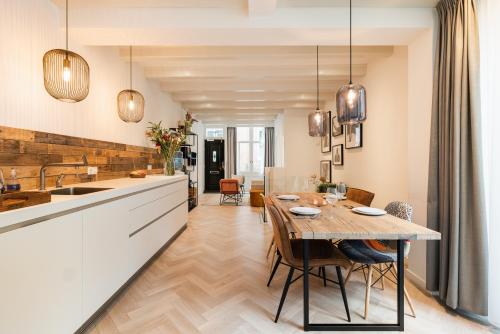 Leidse Square 5 star Luxury Apartment, Amsterdam
