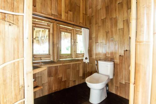 Bathroom, Magic Hills Bali - Queen House Magical Eco Lodge near Besakih Temple