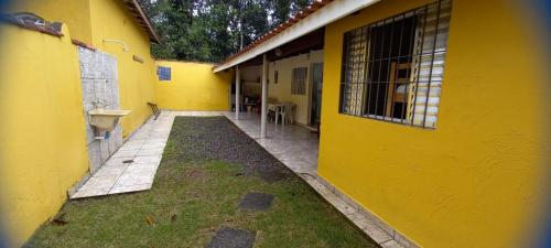 2 bedrooms, 5 beds