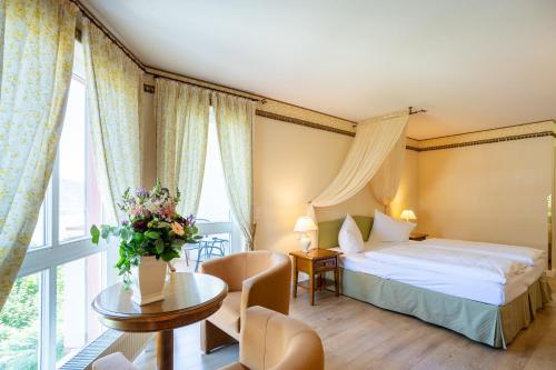 1 queen bed