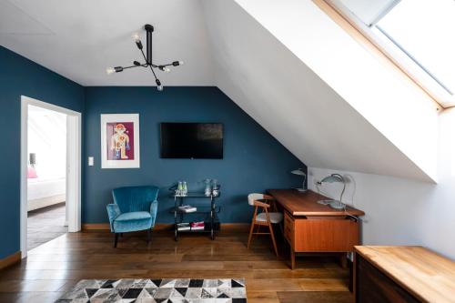 331297042 Hotel Indigo Krakow - Old Town by IHG