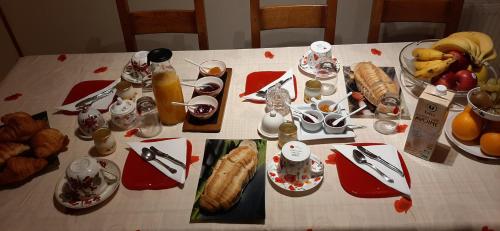 Їжа та напої, LE CLOS D'HERBLAY Chambres d'Hôtes (LE CLOS D'HERBLAY Chambres d'Hotes) in Ербле