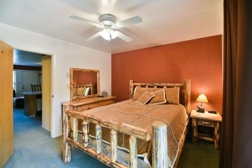 Wolf Lodge Condo #302 - image 9