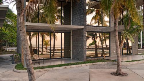 مدخل, Fishermans Resort Life in La Libertad