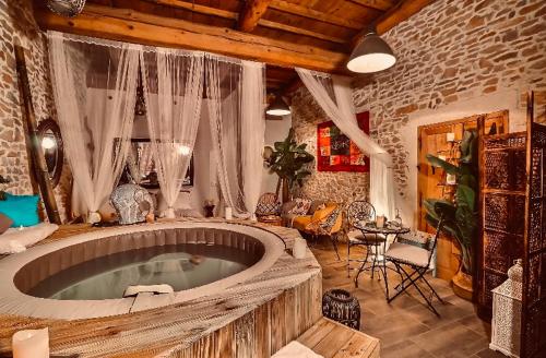 Le Cartagena Spa & La Medellín chambre d'hôte Nîmes