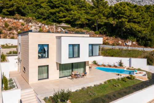 Luxury Villa Azul Makarska with private pool