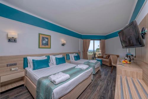 Standard Double Room with Sea View