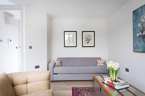 Recently redecorated spacious and Modern 1BR flat in West London, Londýn (fotografie 2)
