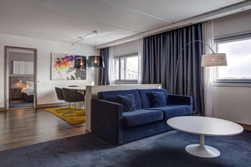 1 queen bed