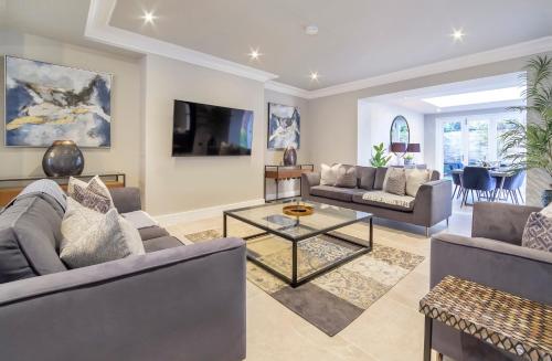 Picture of The Presidential Suite, With Parking