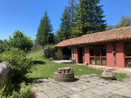 Dārzs, Casa Rural Molino de Luna in Valle de Valdebezana