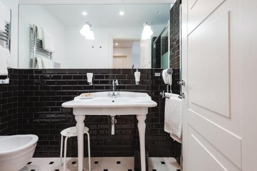 Nikis Collection Trastevere - image 4