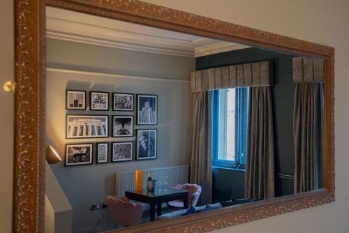 331389364 62 Castle Street Hotel