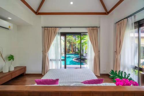 99/4 Soi Mu Ban Phu Thara