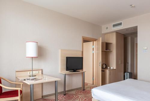 Intourist Kolomenskoye Hotel - image 28