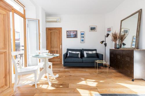 1 Bdr Downtown near Place Massena, Nice (fotografie 7)