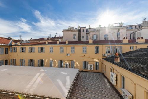 1 Bdr Downtown near Place Massena, Nice (fotografie 5)