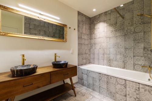 GUILLEMINS STATION FLATS