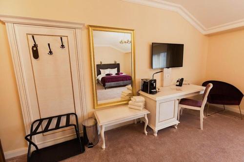 1 queen bed