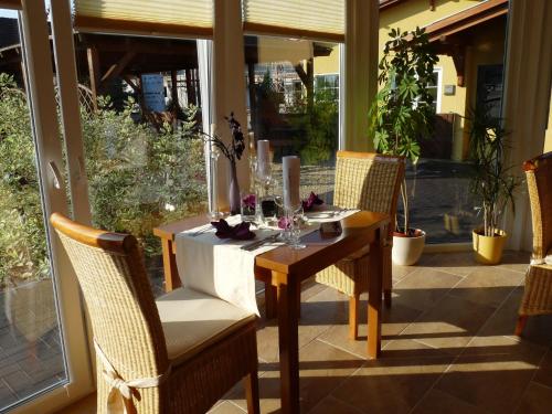 Restaurant, Spreewaldhof Romantik - Hotel Garni in Neu Zauche